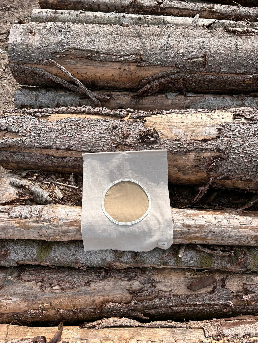 core circle 03 - sand